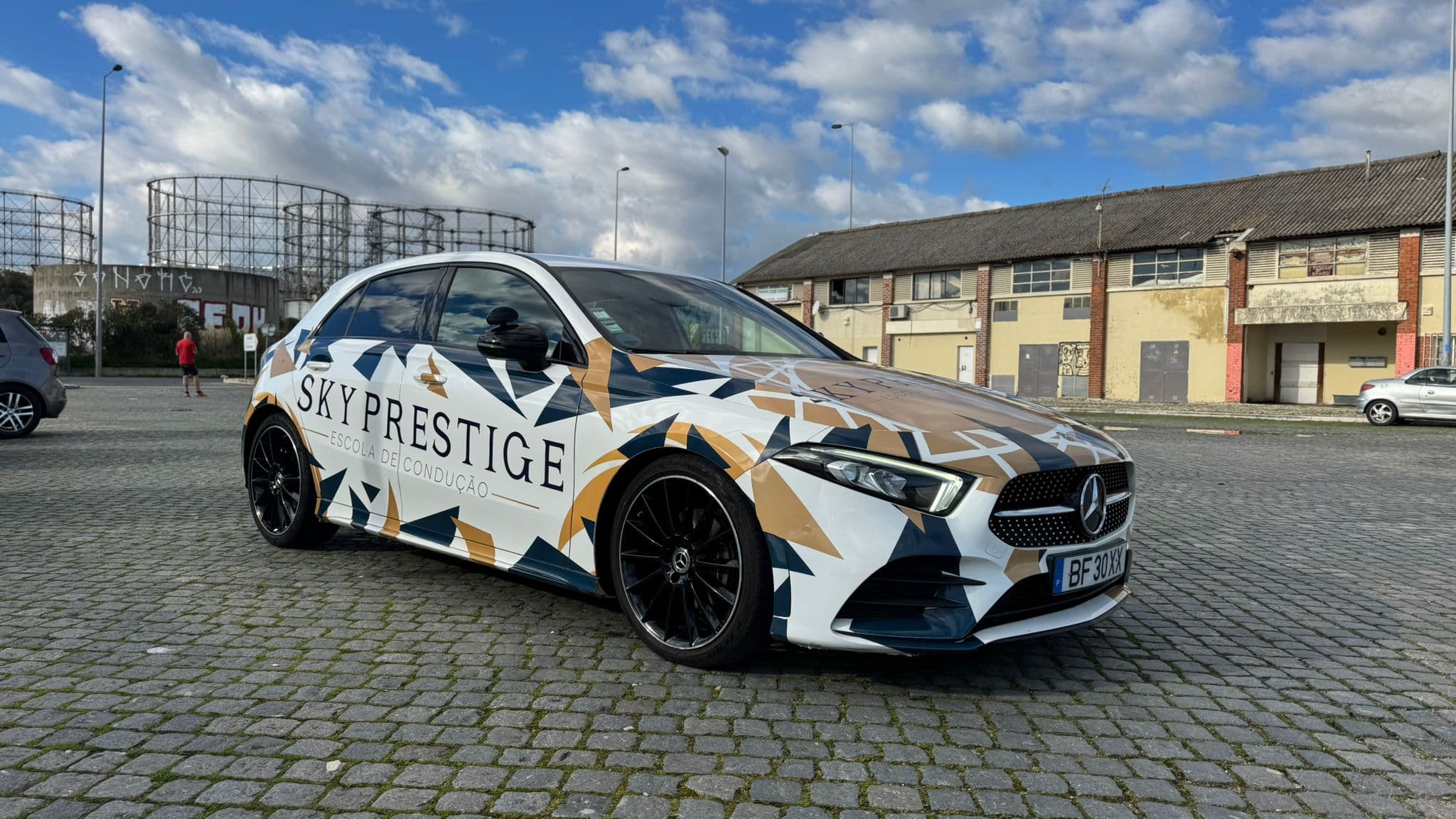 Sky Prestige — Excelência na Condução